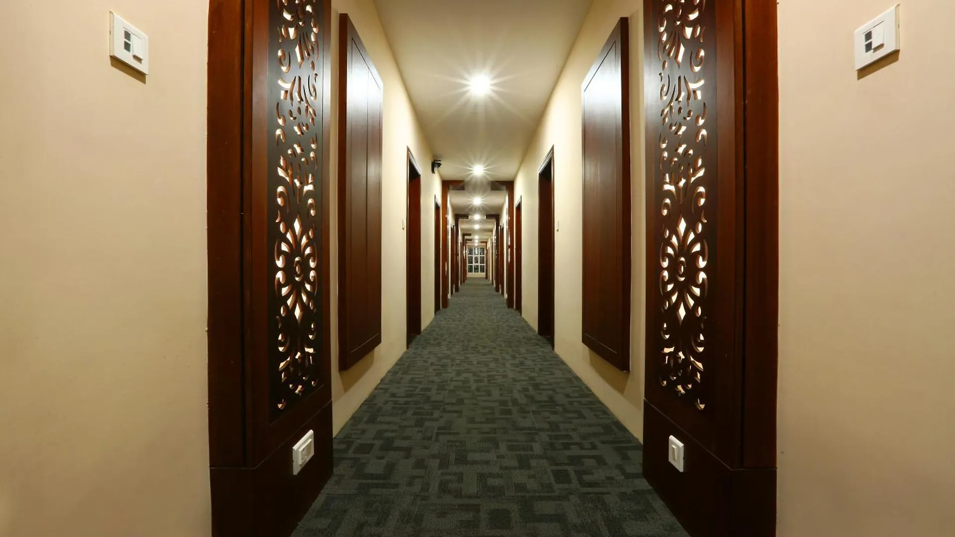 ****  Hotel Silky Igi Airport Delhi New Delhi India